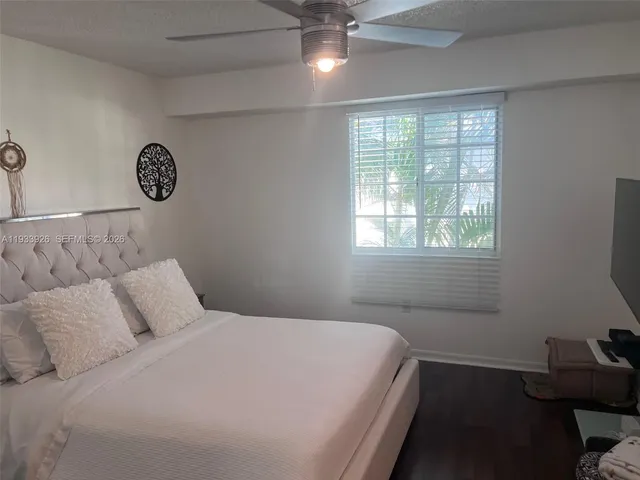 $3,000 | 2961 Northeast 185th Street, Unit 1613, Aventura, FL 33180