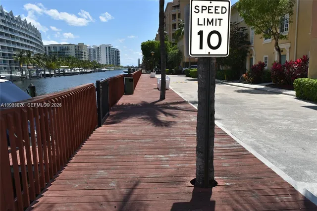 $3,000 | 2961 Northeast 185th Street, Unit 1613, Aventura, FL 33180