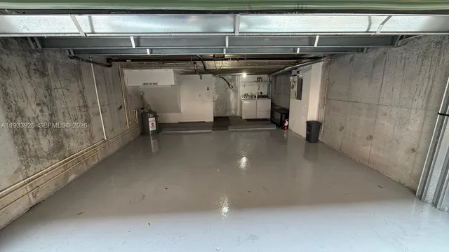 $3,000 | 2961 Northeast 185th Street, Unit 1613, Aventura, FL 33180