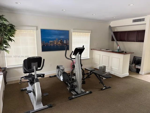 $3,000 | 2961 Northeast 185th Street, Unit 1613, Aventura, FL 33180