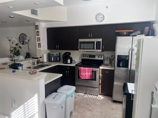 $3,000 | 2961 Northeast 185th Street, Unit 1613, Aventura, FL 33180