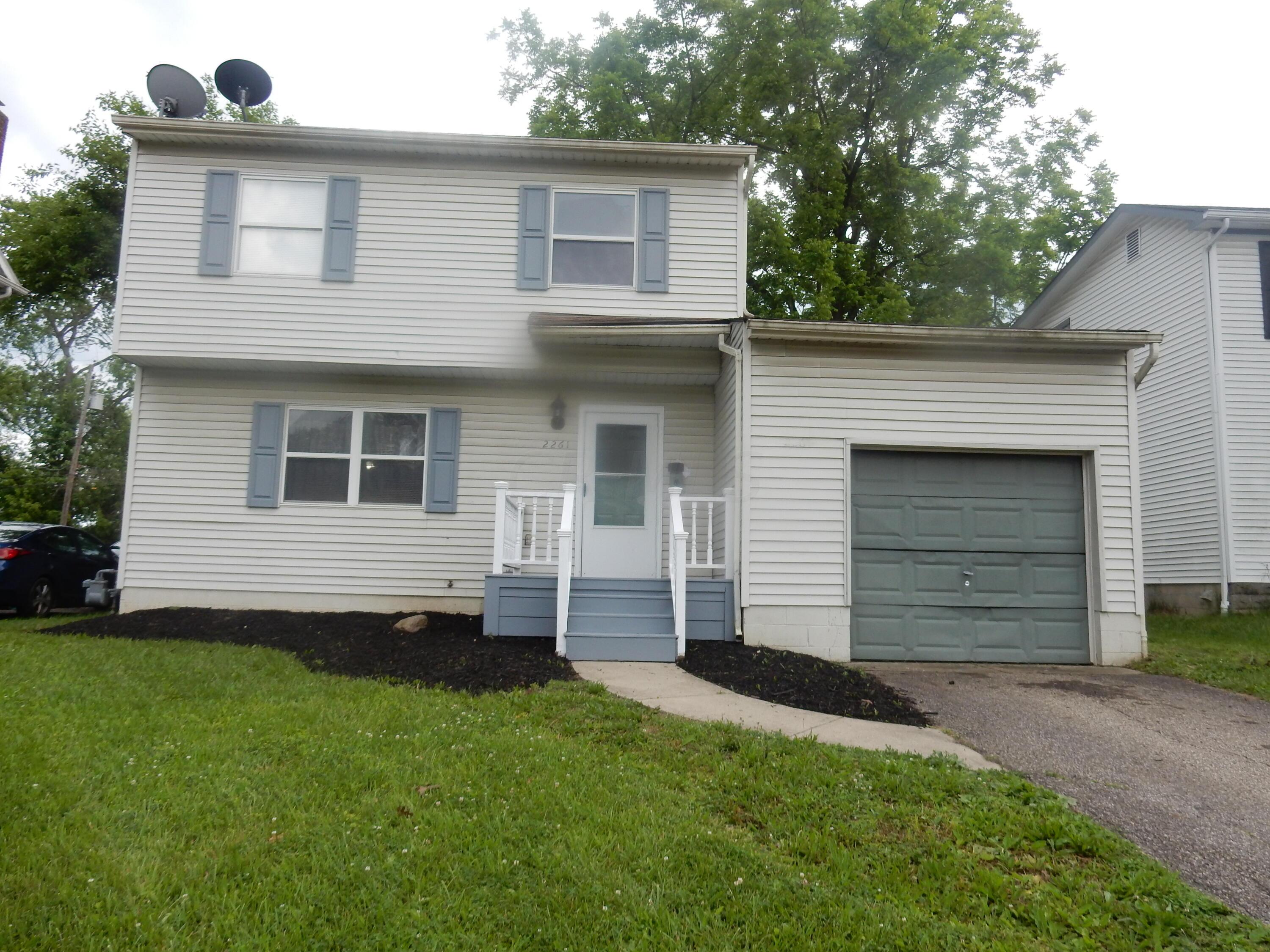 2261 Ferris Road Columbus, OH 43224 - Photo 2 of 21 Gallery Image 2