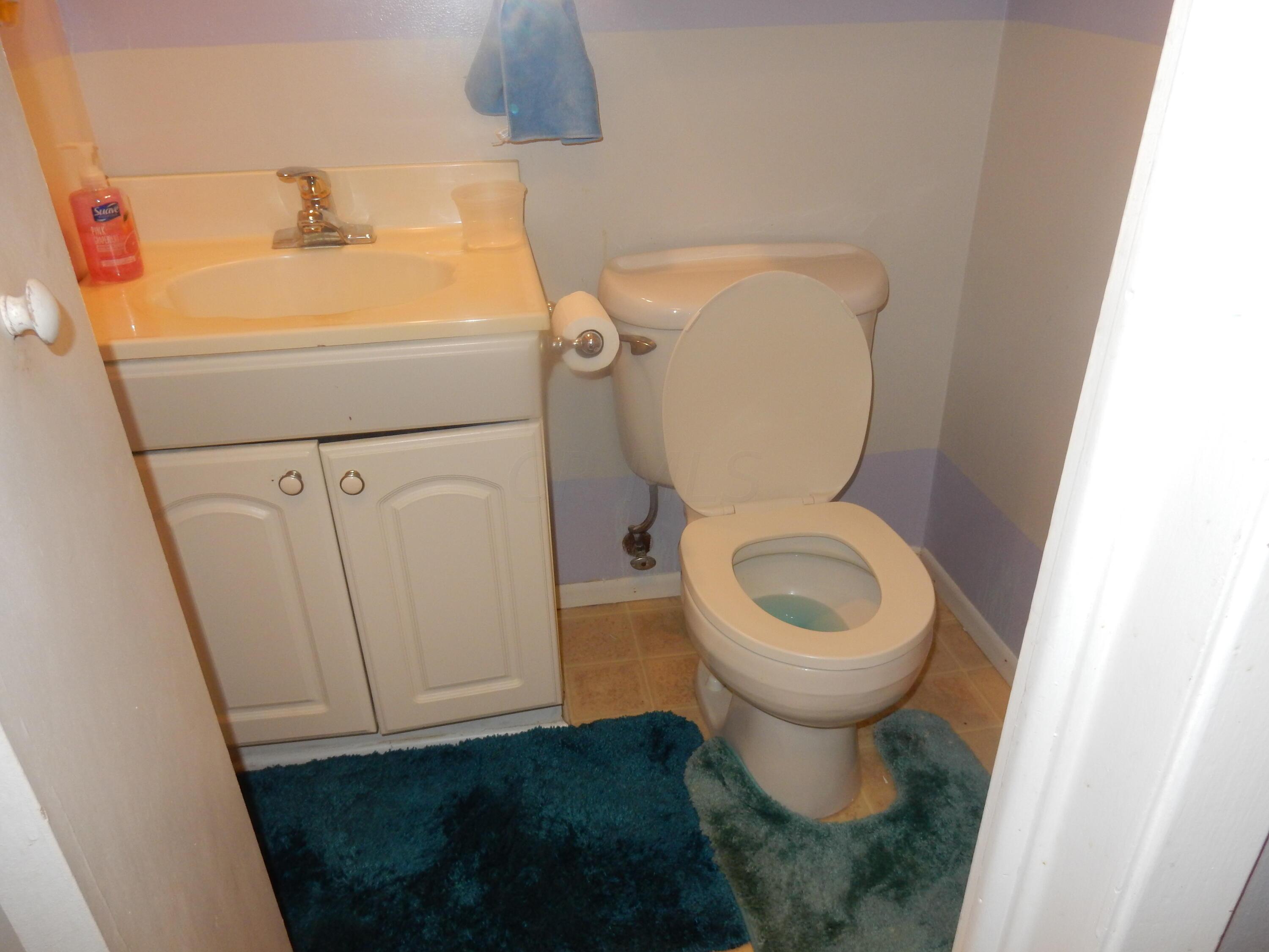 2261 Ferris Road Columbus, OH 43224 - Photo 10 of 21 Gallery Image 10