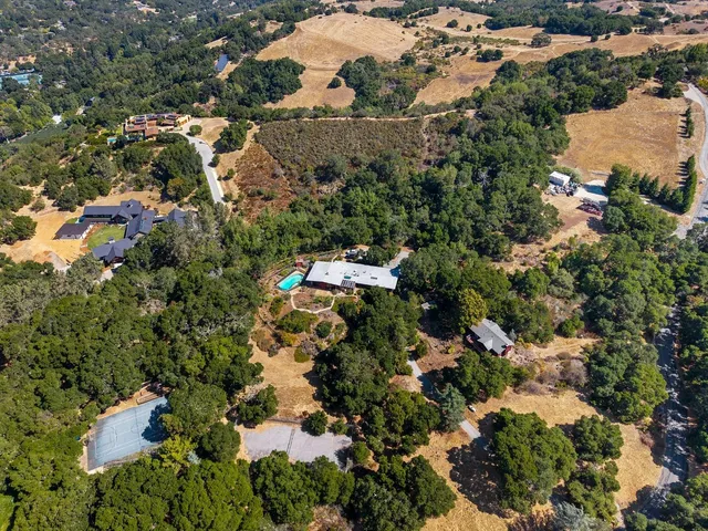 $11,500,000 | 640 Los Trancos Road, Portola Valley, CA 94028