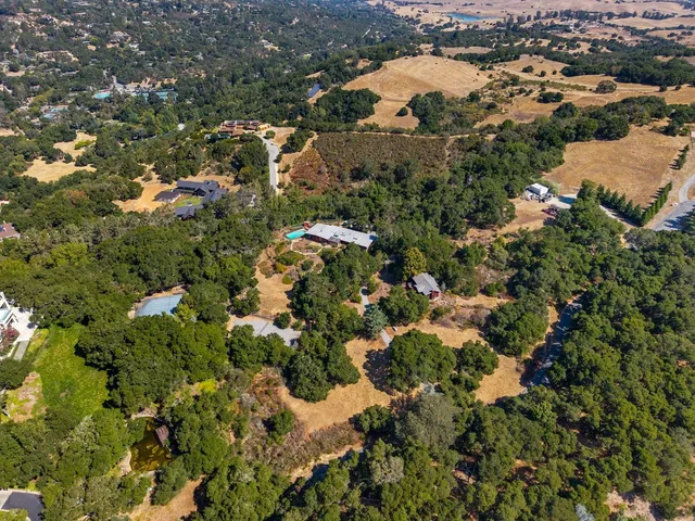 $11,500,000 | 640 Los Trancos Road, Portola Valley, CA 94028