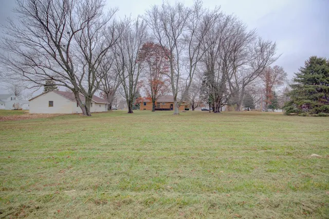 $195,000 | 327 4th Street, Andover, IL 61233