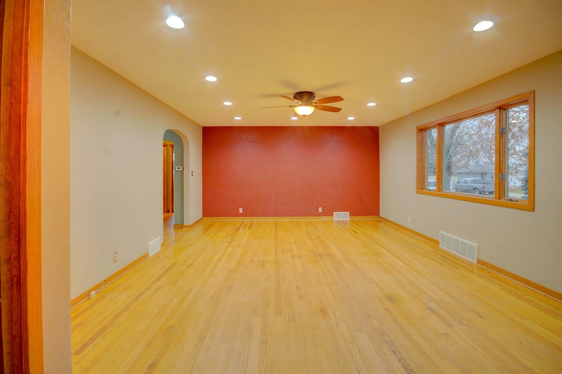 327 4th Street Andover, IL 61233 - Photo 13 of 58