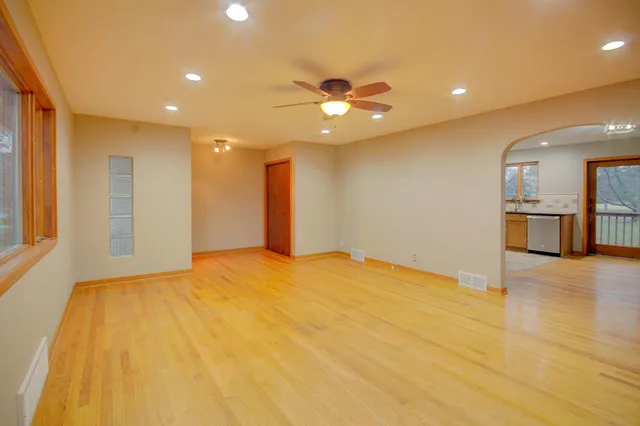 $195,000 | 327 4th Street, Andover, IL 61233