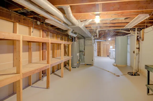 $195,000 | 327 4th Street, Andover, IL 61233