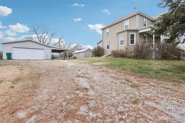 $275,000 | 15111 Highway 61, Ste. Genevieve, MO 63670