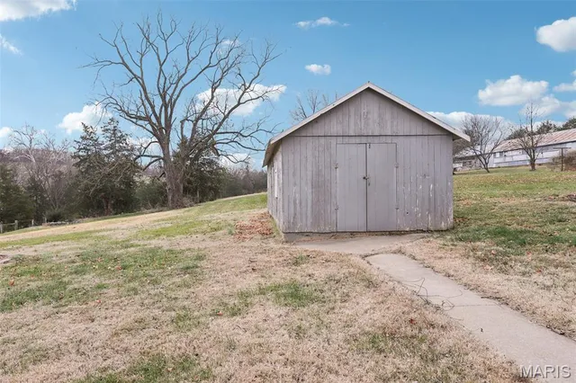 $275,000 | 15111 Highway 61, Ste. Genevieve, MO 63670