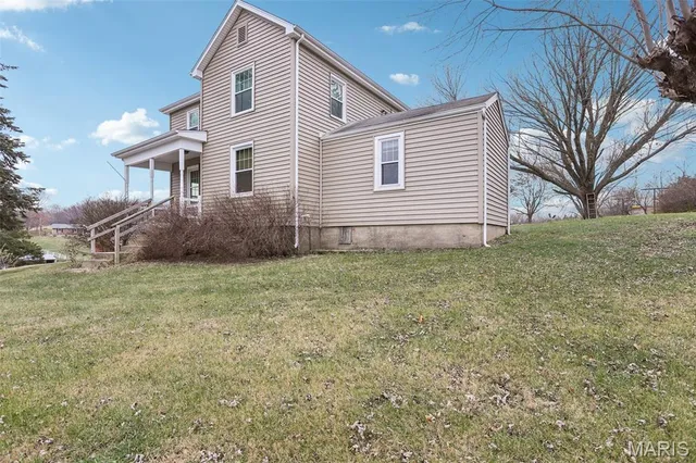 $275,000 | 15111 Highway 61, Ste. Genevieve, MO 63670