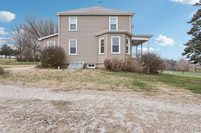 $275,000 | 15111 Highway 61, Ste. Genevieve, MO 63670