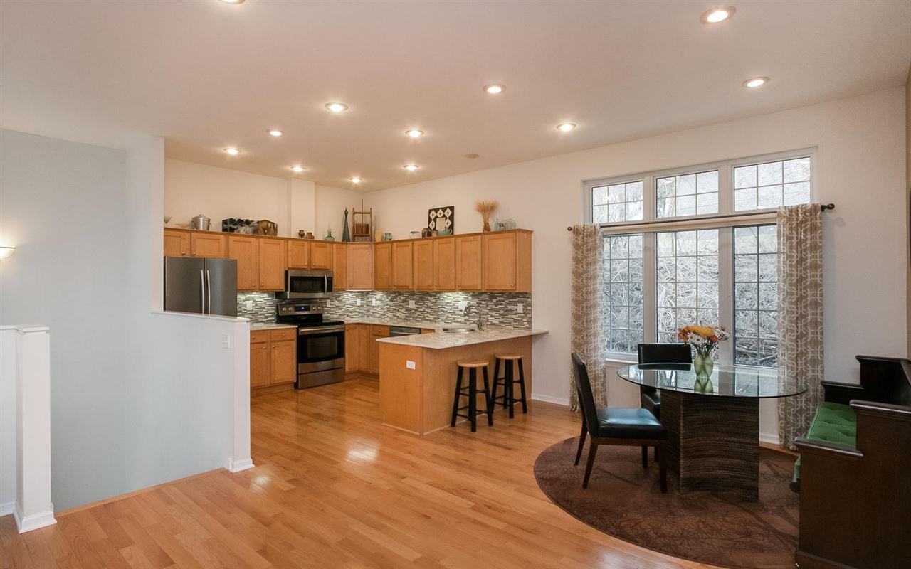 265 Holiday Road, Unit 4 Coralville, IA 52241 - Photo 11 of 25 Gallery Image 11