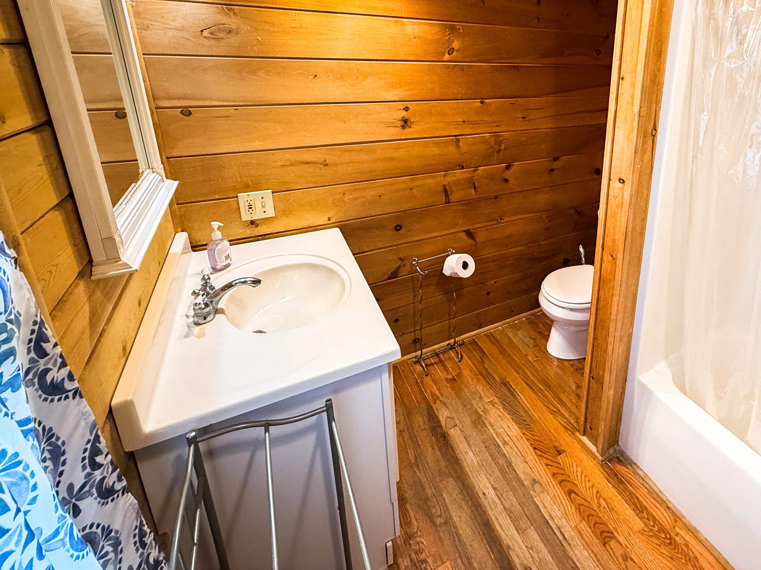 2551 MacIntosh Hill Road Bethel, VT 05060 - Photo 16 of 33 Gallery Image 16