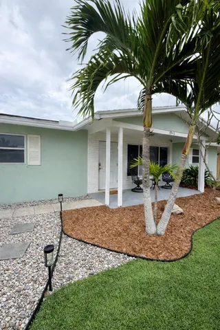 $449,000 | 1943 Southeast Lafayette Street, Stuart, FL 34997
