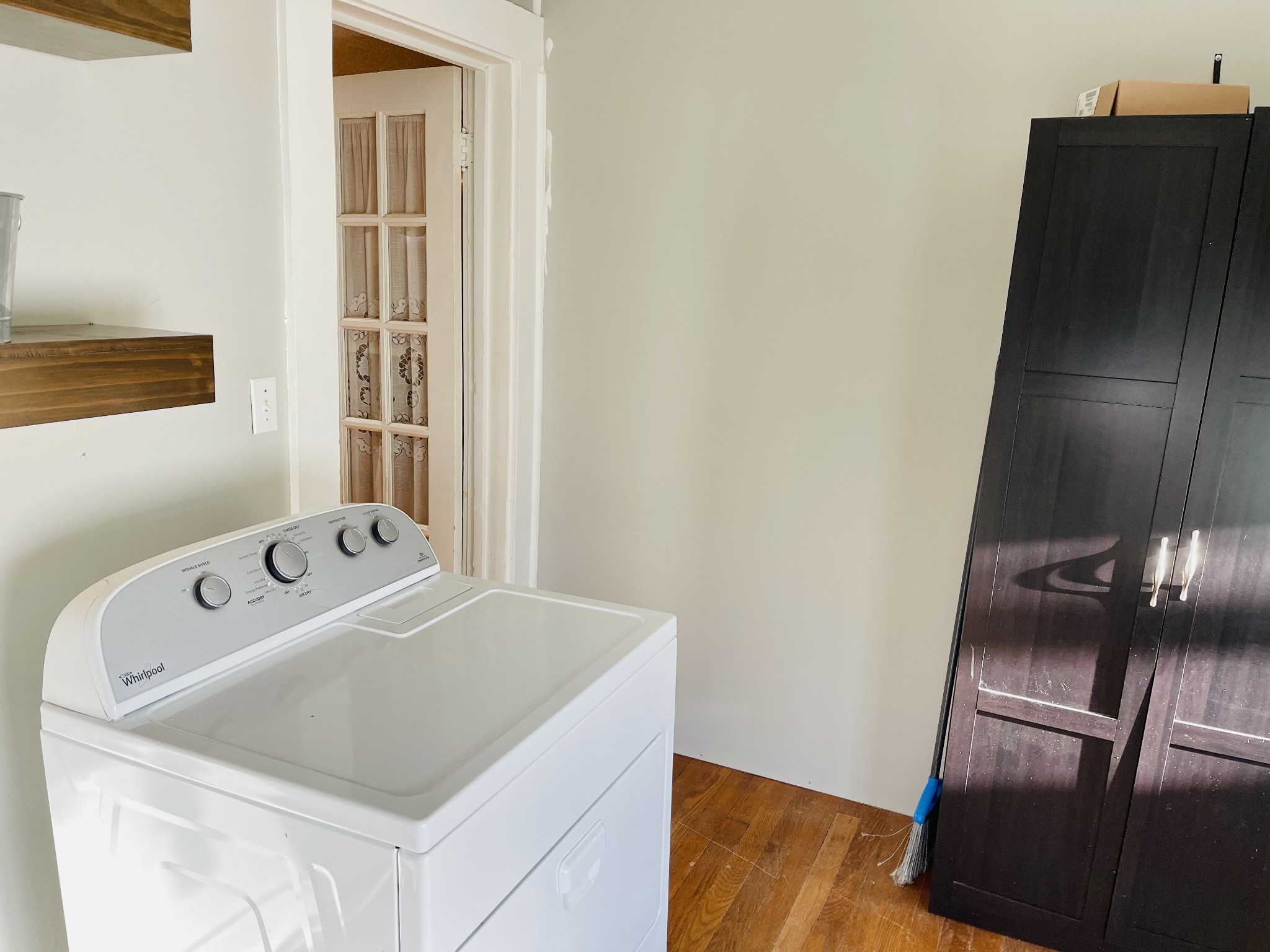 830 Red Hill Road Normandy, TN 37360 - Photo 35 of 56 a bathroom with a tub sink and mirror