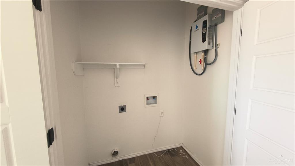 941 South Indiana Avenue, Unit B Mercedes, TX 78570 - Photo 14 of 16 a view of small space