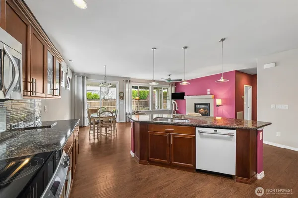 $619,000 | 14509 Knoll Park Drive East, Bonney Lake, WA 98391