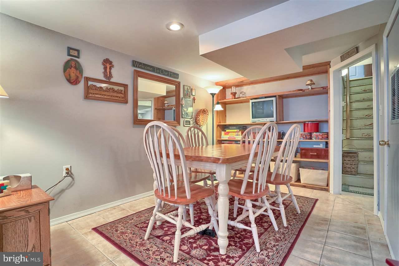 884 Cedars Road Lewisberry, PA 17339 - Photo 16 of 26 Gallery Image 16