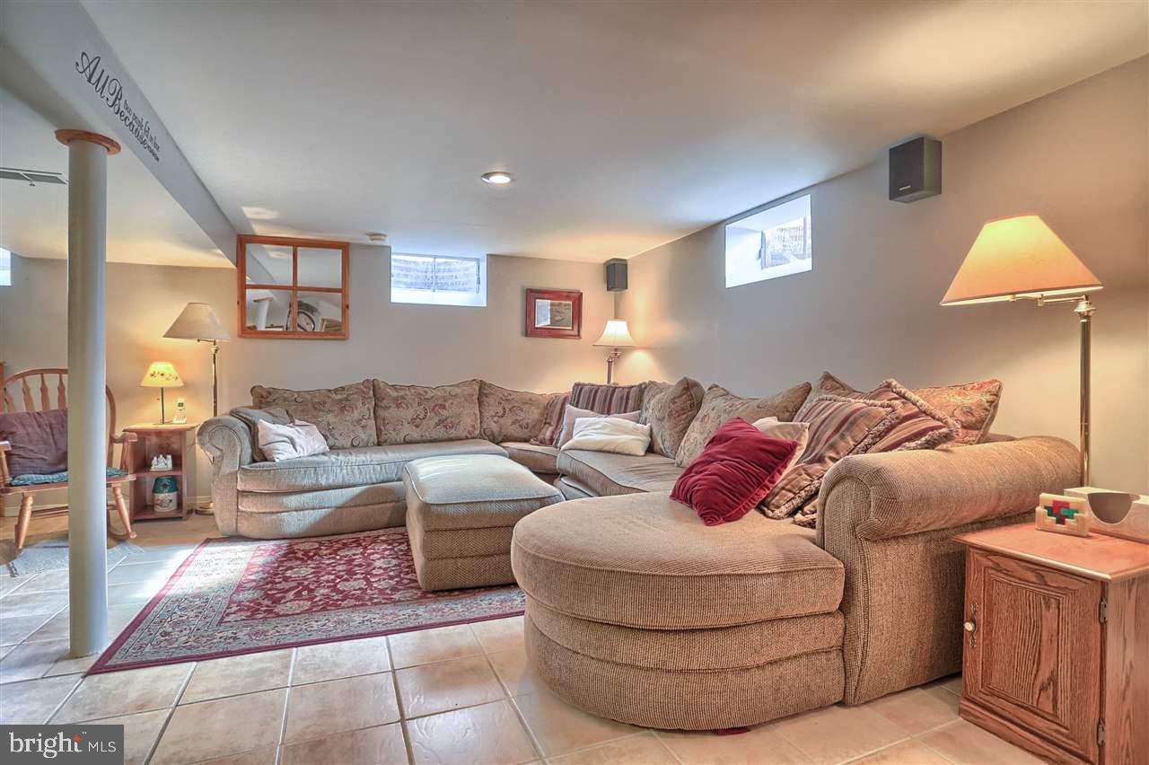 884 Cedars Road Lewisberry, PA 17339 - Photo 17 of 26 Gallery Image 17
