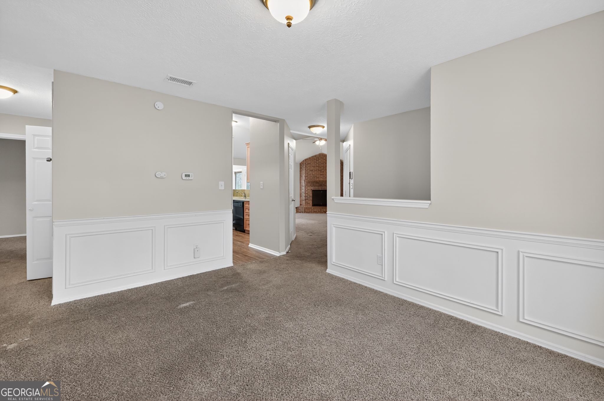 573 Woodstone Road Lithonia, GA 30058 - Photo 8 of 31