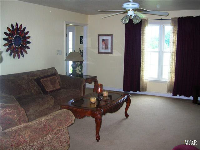 5194 Labo Road South Rockwood, MI 48179 - Photo 9 of 20 20015602-8.JPG