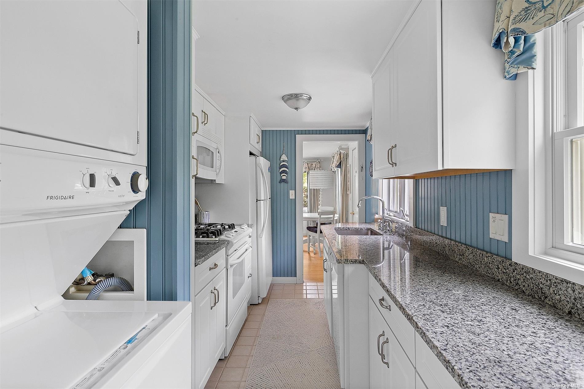 140 East Hampton, undefined 00000 - Photo 5 of 25