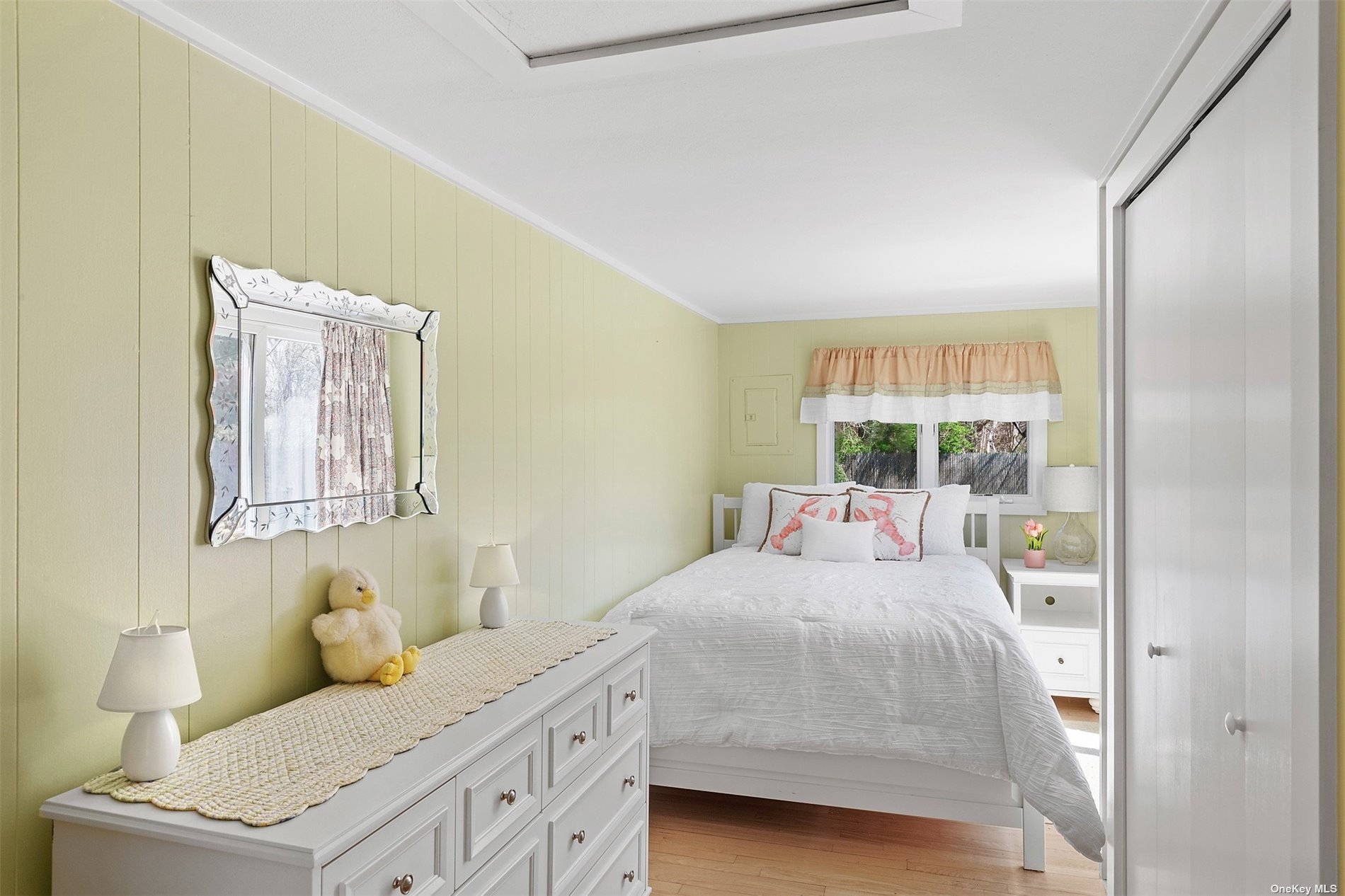 140 East Hampton, undefined 00000 - Photo 9 of 25