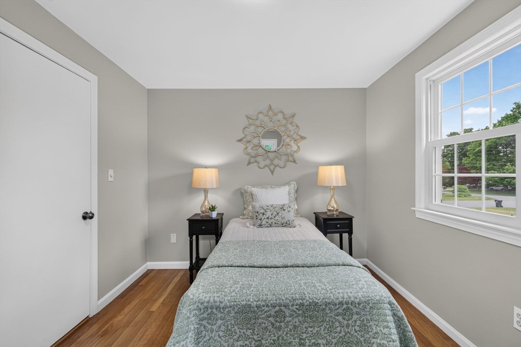 10 Hemlock Road Andover, MA 01810 - Photo 30 of 41