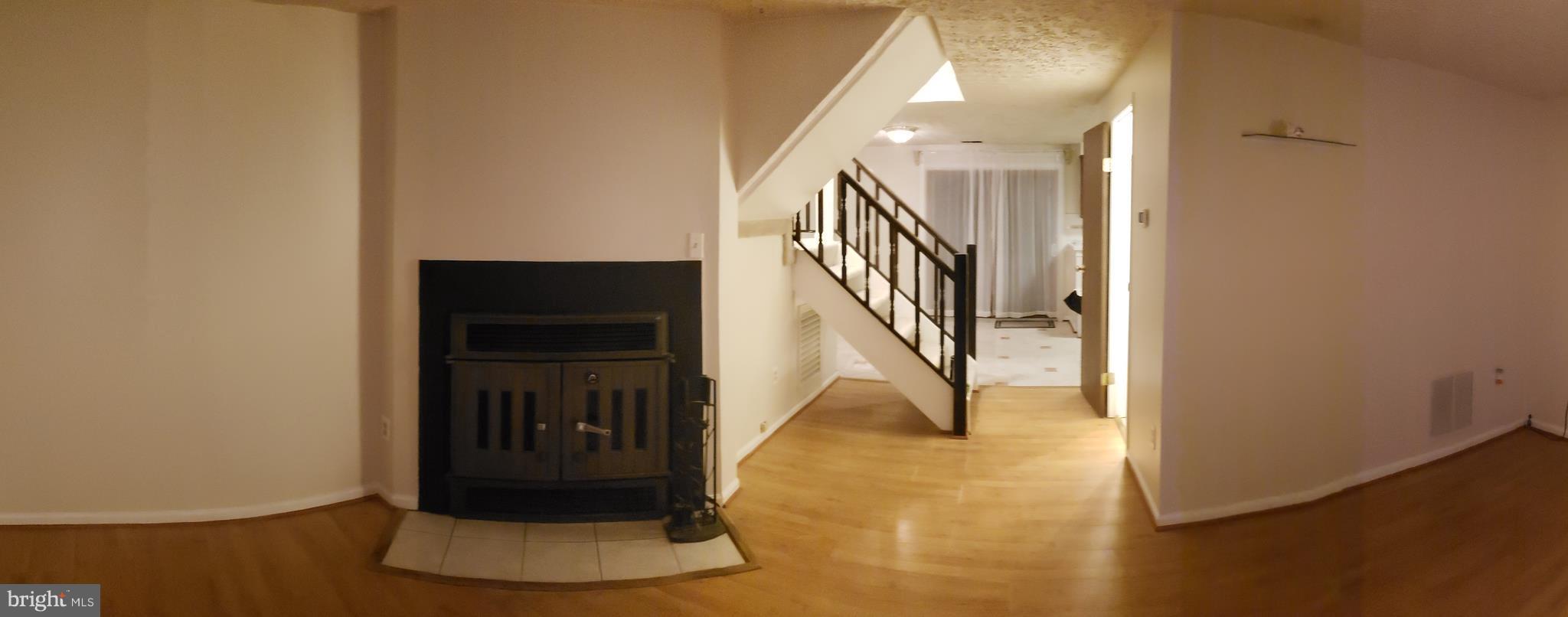 6965 Villa-Del-Rey Court Springfield, VA 22150 - Photo 2 of 9 Family Room