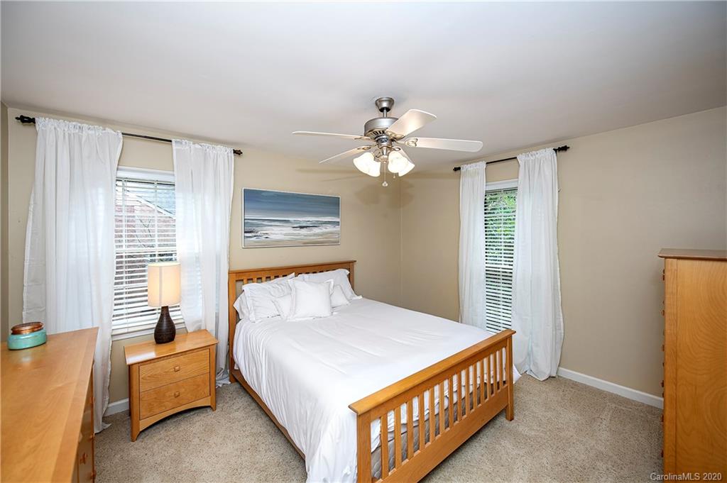 5601 Sharon Road Charlotte, NC 28210 - Photo 17 of 28 Gallery Image 17
