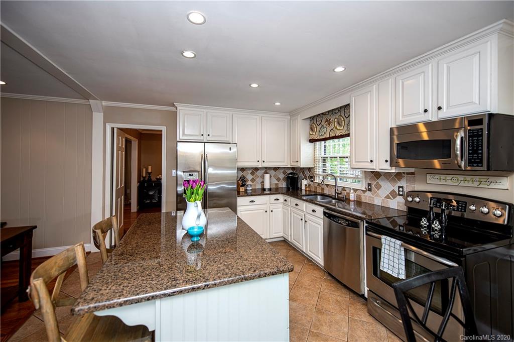 5601 Sharon Road Charlotte, NC 28210 - Photo 5 of 28 Gallery Image 5