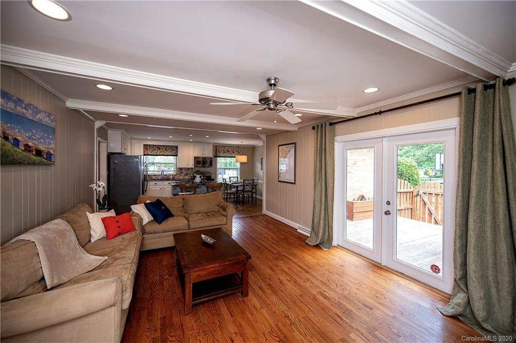 5601 Sharon Road Charlotte, NC 28210 - Photo 7 of 28 Gallery Image 7