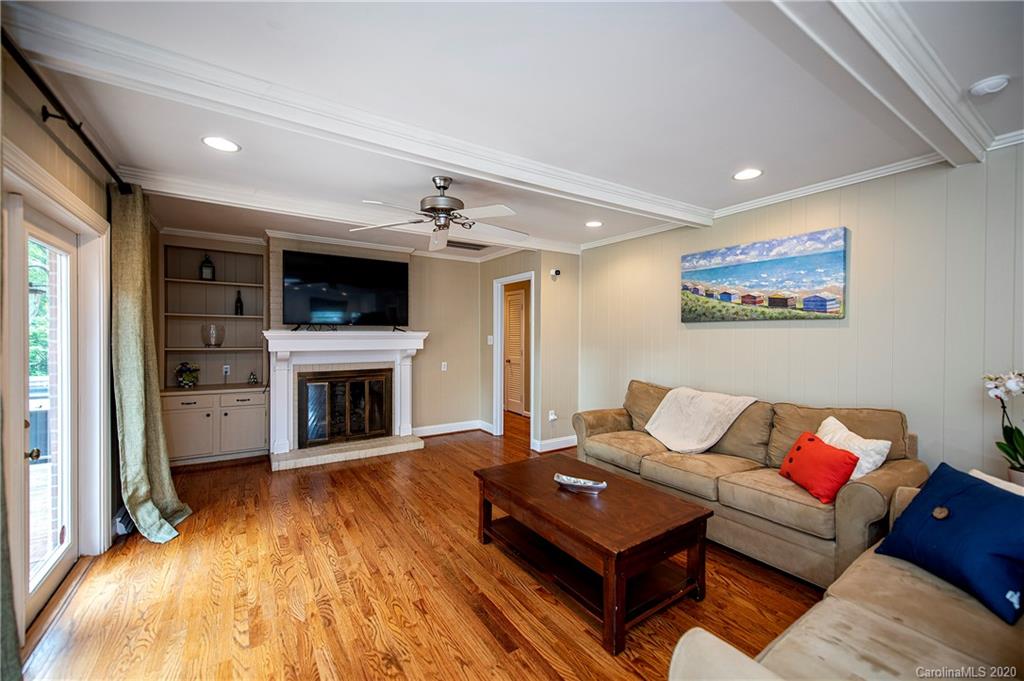 5601 Sharon Road Charlotte, NC 28210 - Photo 8 of 28 Gallery Image 8