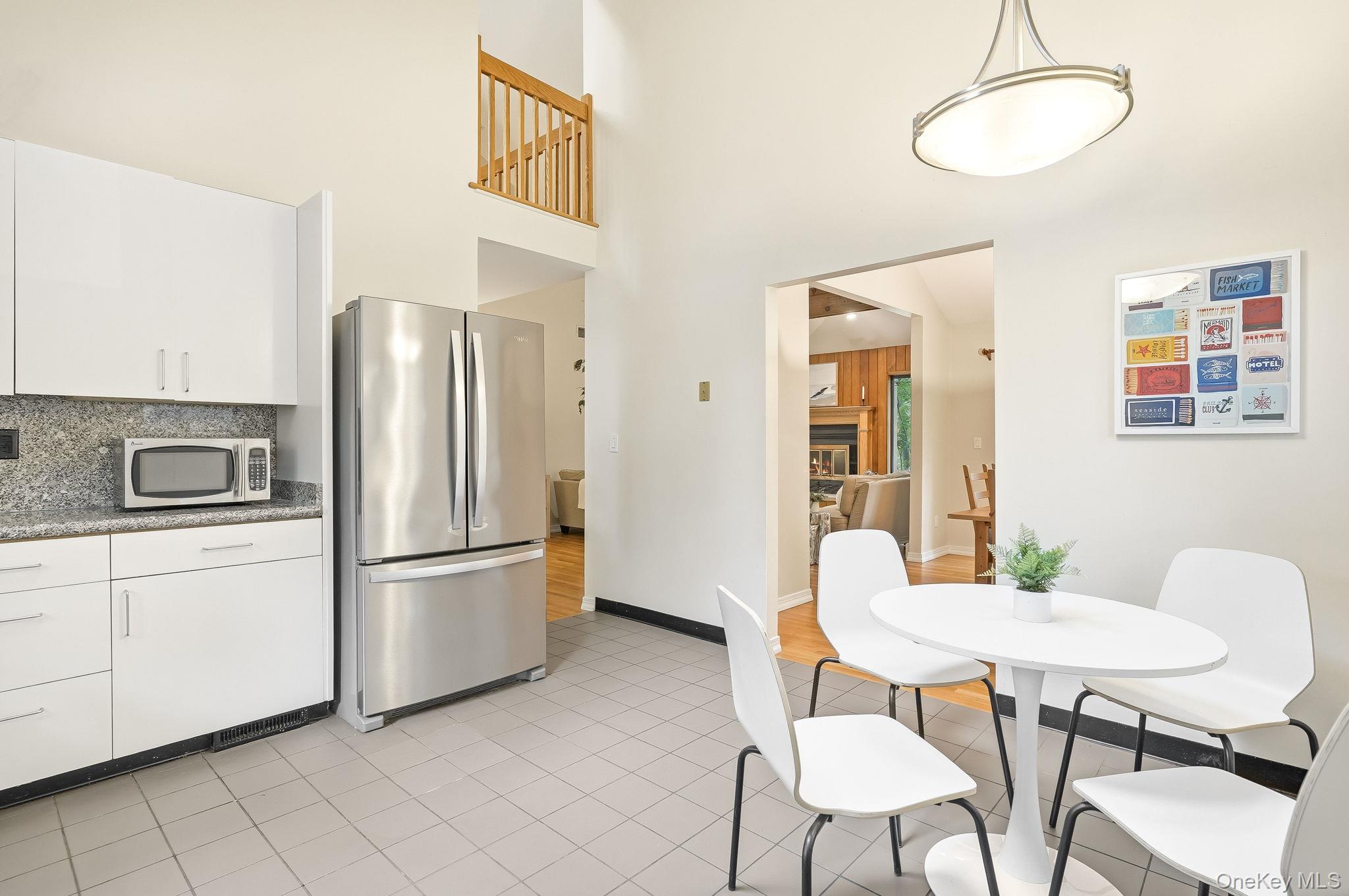 43 Powder Horn Road Cortlandt Manor, NY 10567 - Photo 11 of 35