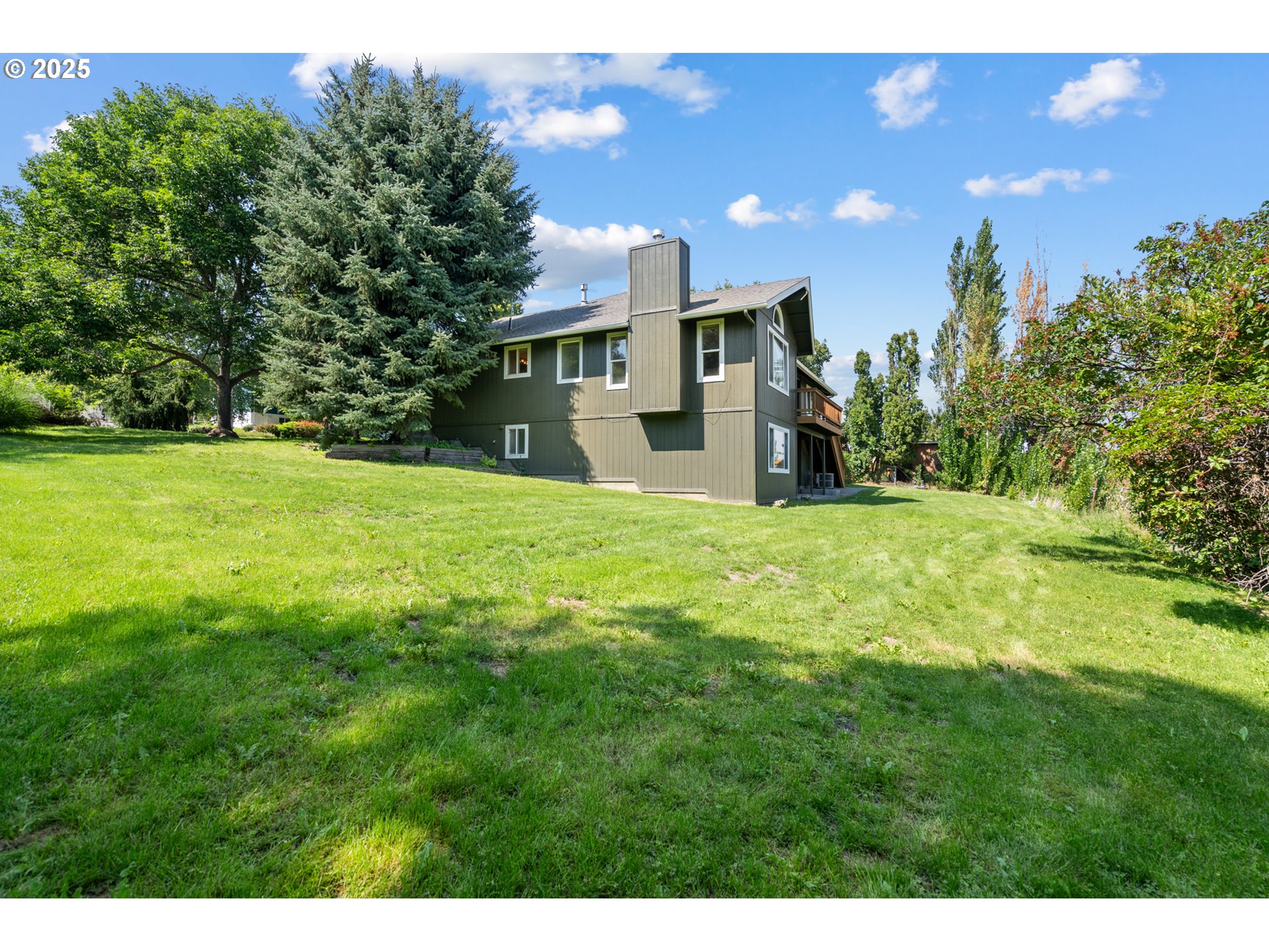 1837 Southwest Athens Avenue Pendleton, OR 97801 - Photo 34 of 42 a view of a house with a big yard