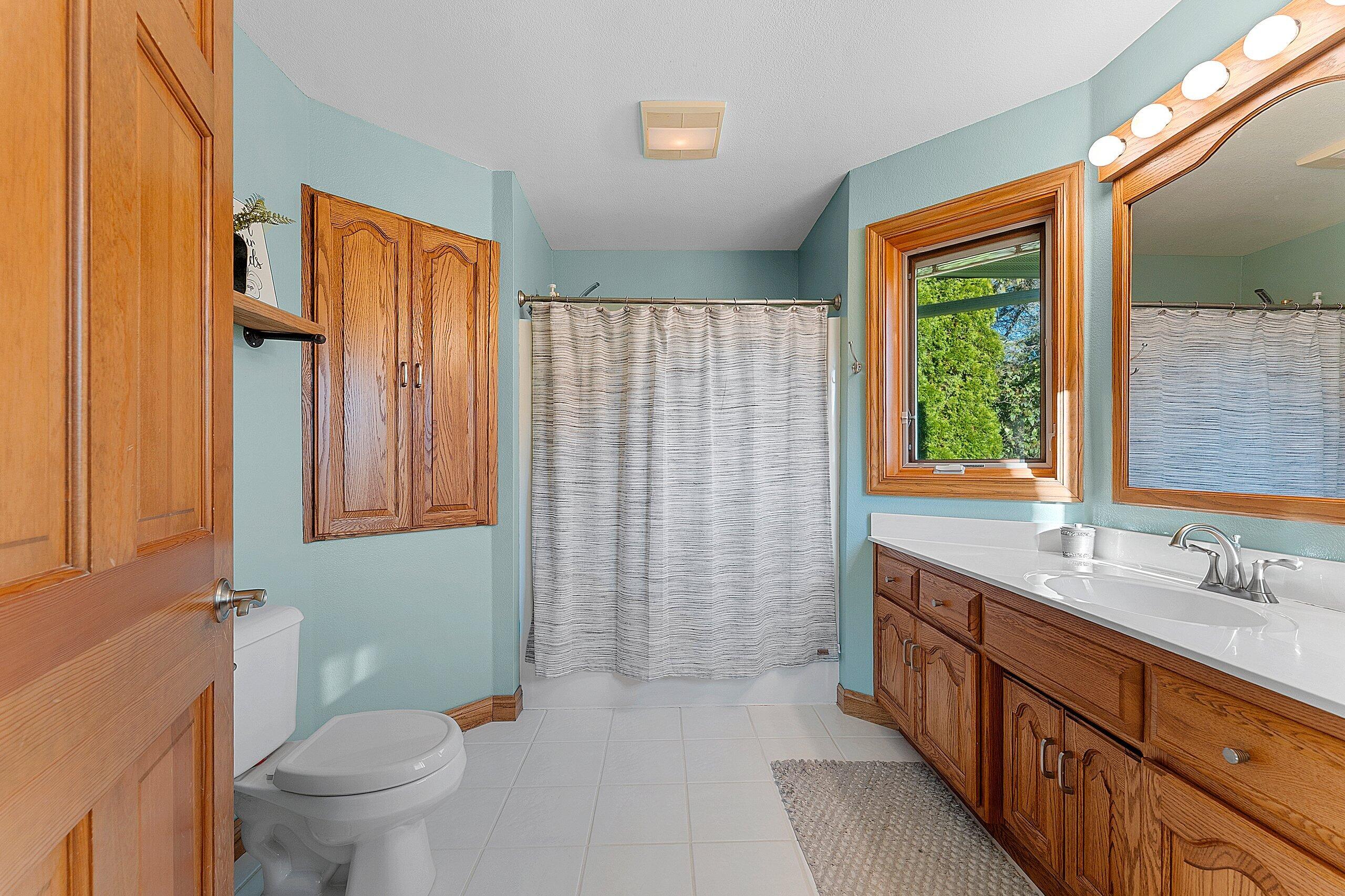 3408 Pierce Court Two Rivers, WI 54241 - Photo 22 of 68 083-3408PierceCourt-TwoRivers-WI-54241-S