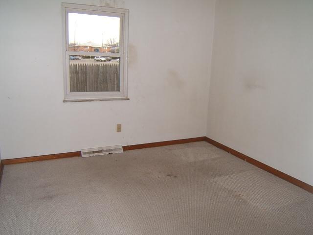 1244 South James Road Columbus, OH 43227 - Photo 9 of 11