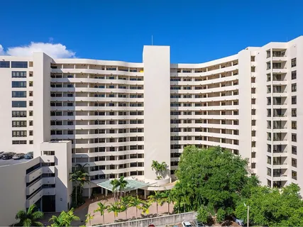 $895,000 | 1255 North Gulfstream Avenue, Unit 205, Sarasota, FL 34236