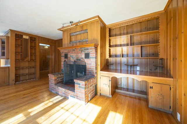 $3,200 | 22 Exchange Street, Holliston, MA 01746