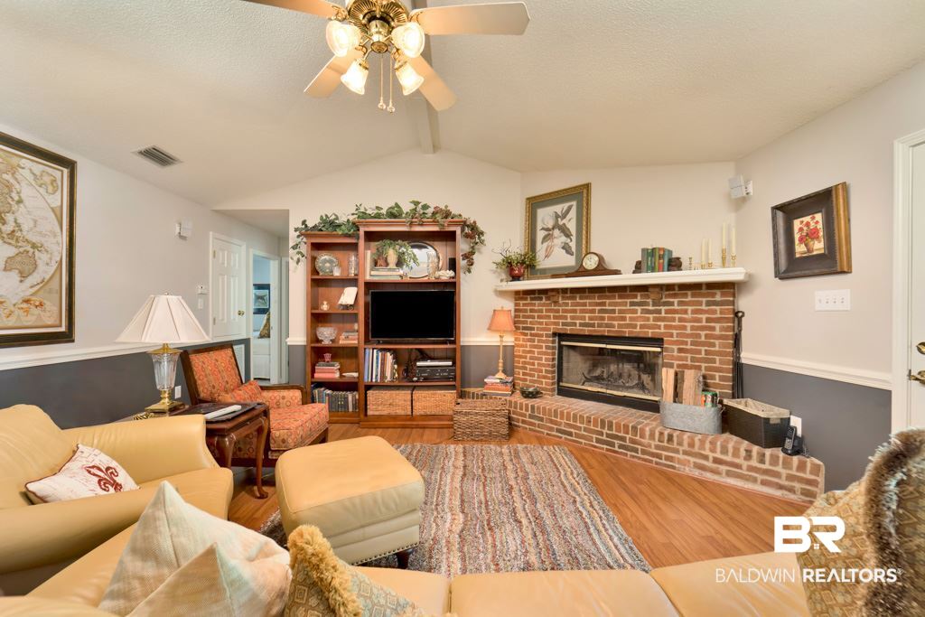 13441 J B Williams Road Loxley, AL 36551 - Photo 14 of 27 Living Room