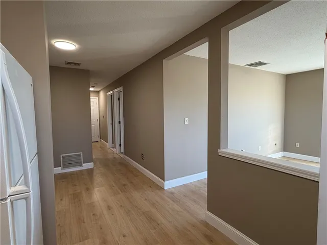 $1,900 | 724 Beverage Hill Avenue, Unit 302, Pawtucket, RI 02861