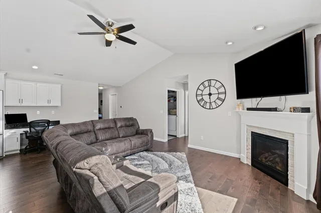 $265,000 | 610 Sedgegrass Drive, Champaign, IL 61822