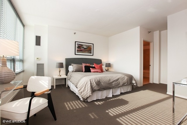 701 South Wells Street, Unit 1502 Chicago, IL 60607 - Photo 5 of 9