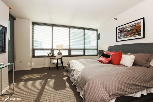701 South Wells Street, Unit 1502 Chicago, IL 60607 - Photo 6 of 9