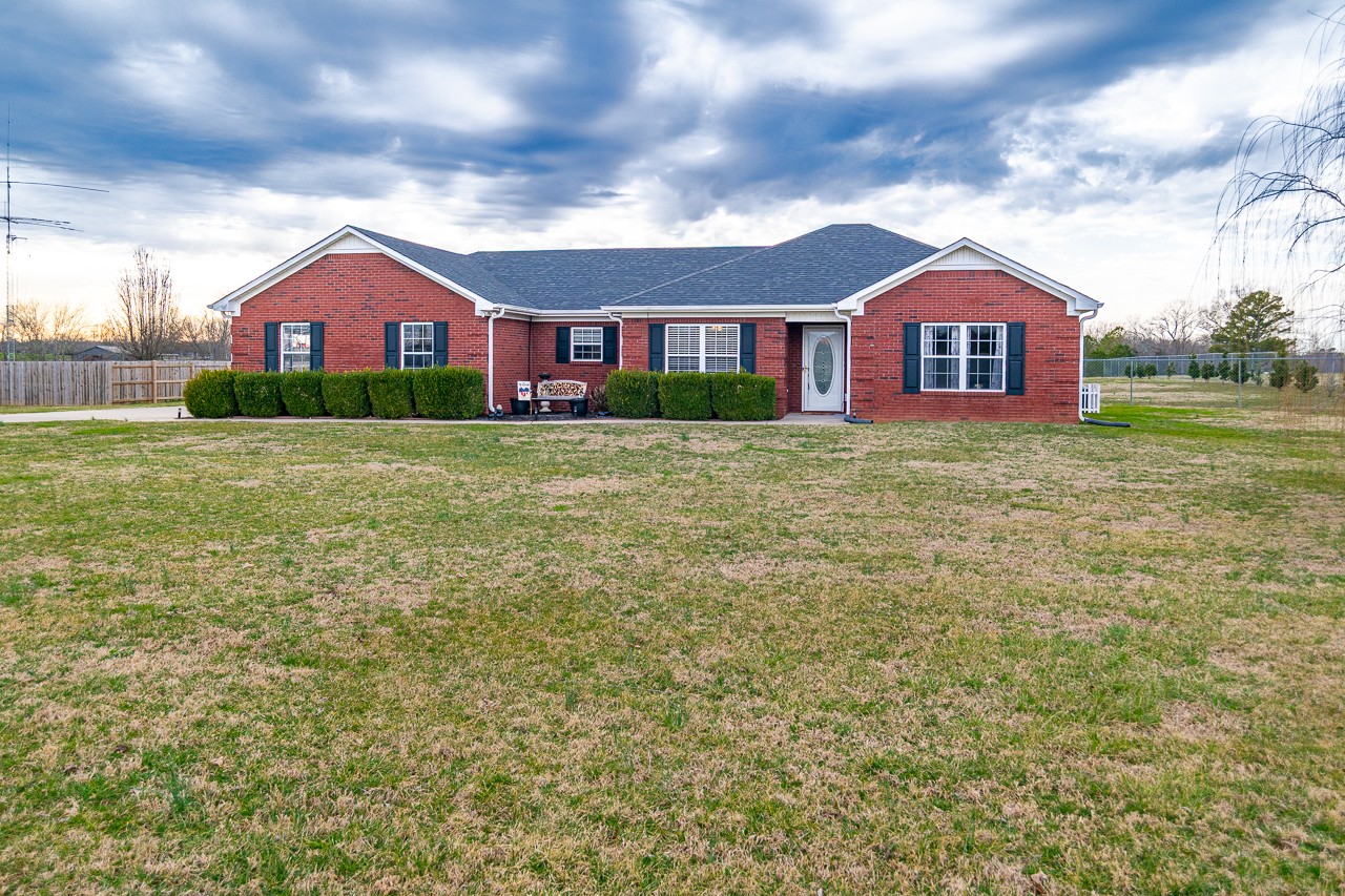 13 Power Station Road Taft, TN 38488 - Photo 3 of 37