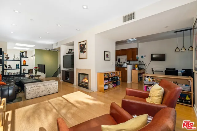 $5,750 | 2111 South Beverly Glen Boulevard, Unit PH4, Los Angeles, CA 90025