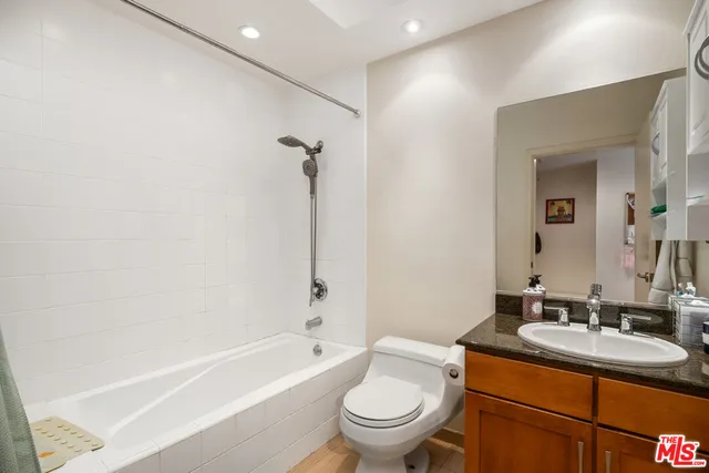 $5,750 | 2111 South Beverly Glen Boulevard, Unit PH4, Los Angeles, CA 90025