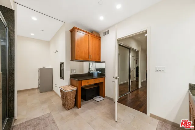 $5,750 | 2111 South Beverly Glen Boulevard, Unit PH4, Los Angeles, CA 90025